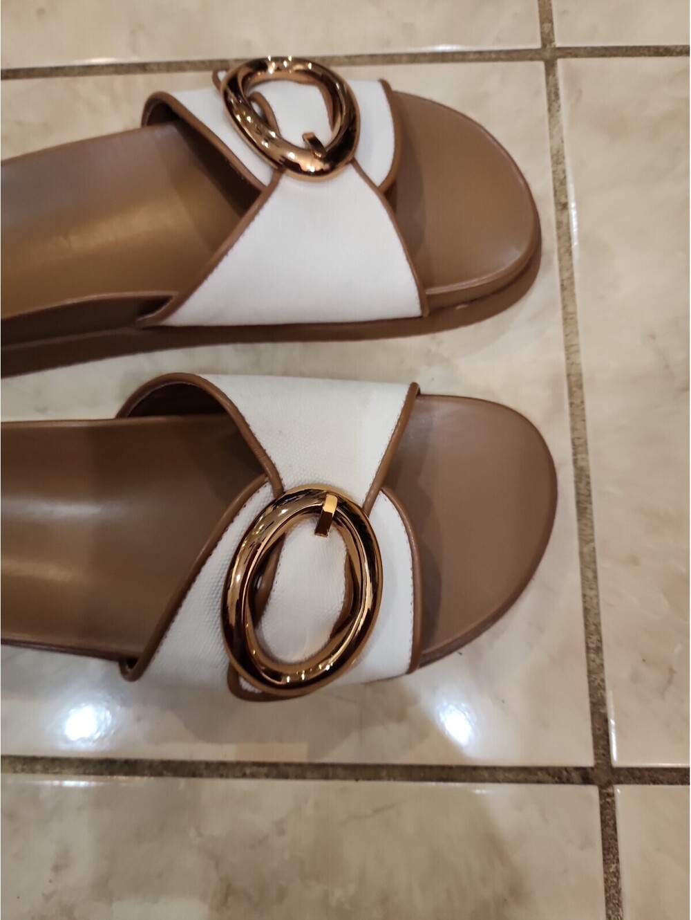 Steve Madden Women's Slip-On Sandals Gold Buckle Size 8 - Picture 9 of 11
